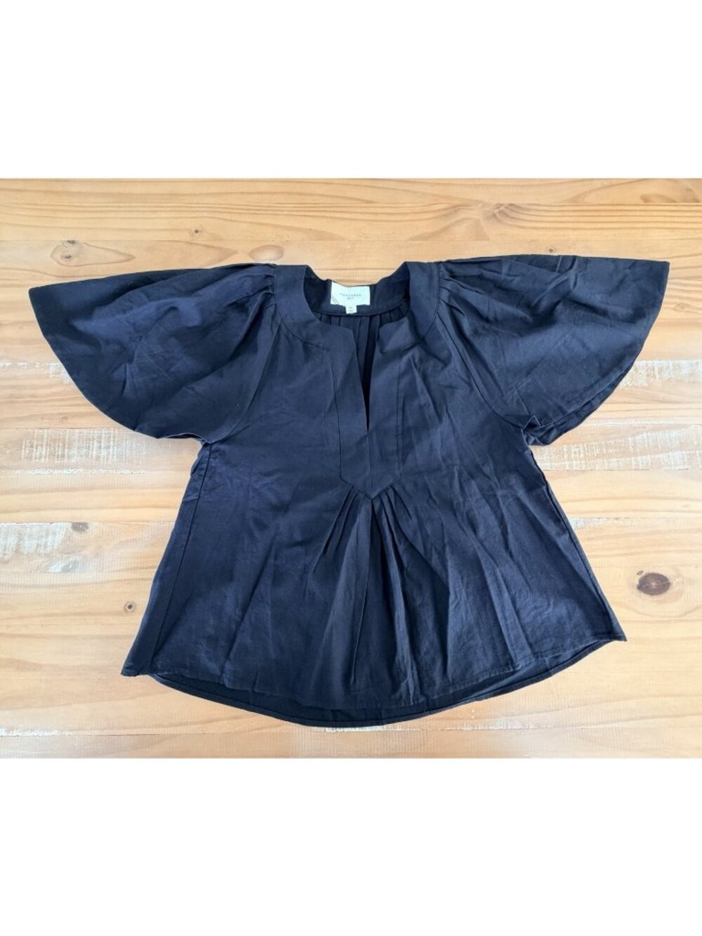 Pomander Place by Tuckernuck Black Finley Flutter Sleeve Shirt Size XS Designer